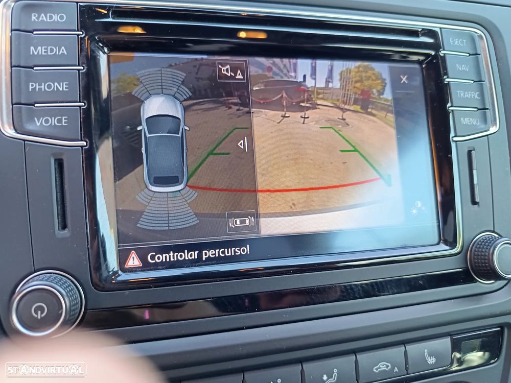 VW Golf Cabriolet 1.2 TSI BlueMotion Lounge - 24