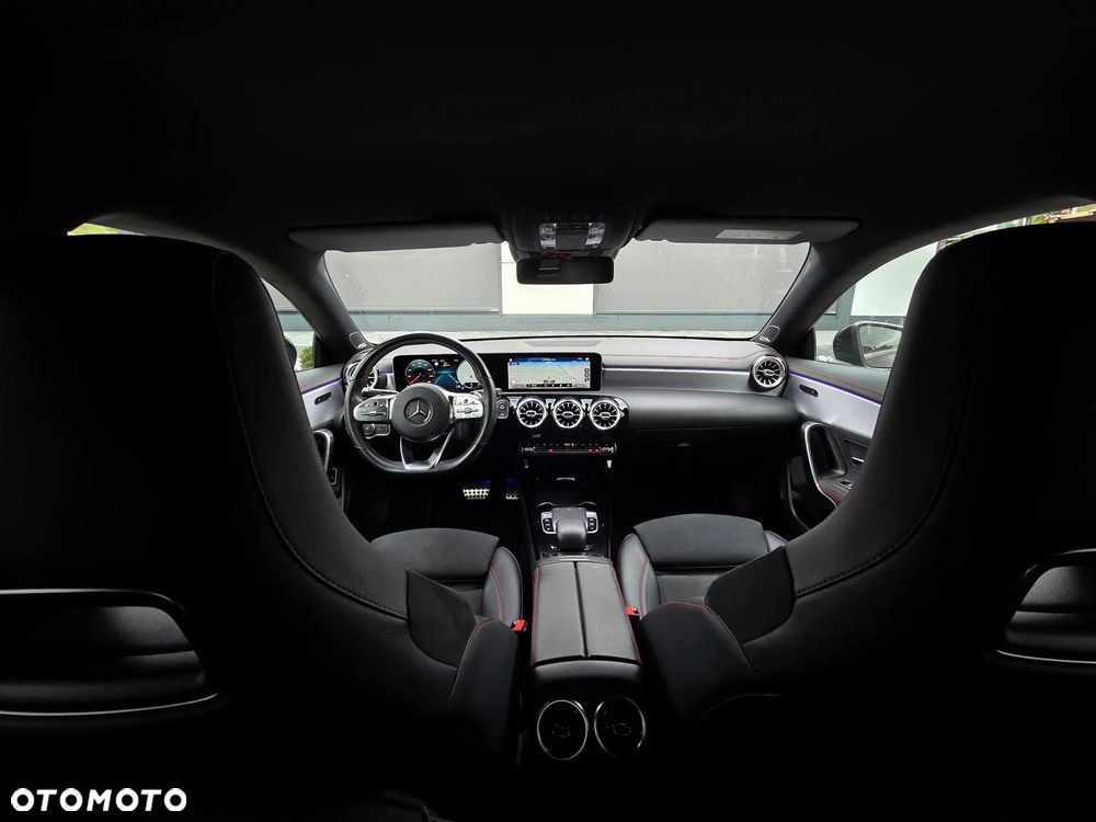 Mercedes-Benz CLA - 26