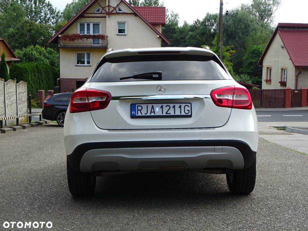Mercedes-Benz GLA 180 (CDI) d - 13