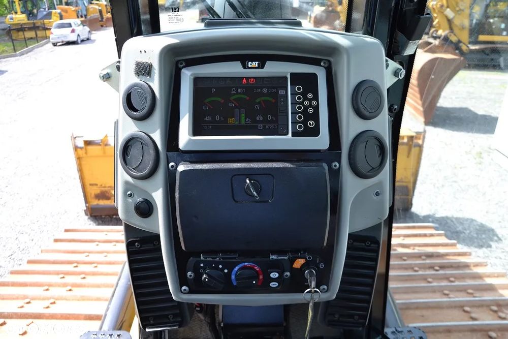 Caterpillar D6N LGP - 18