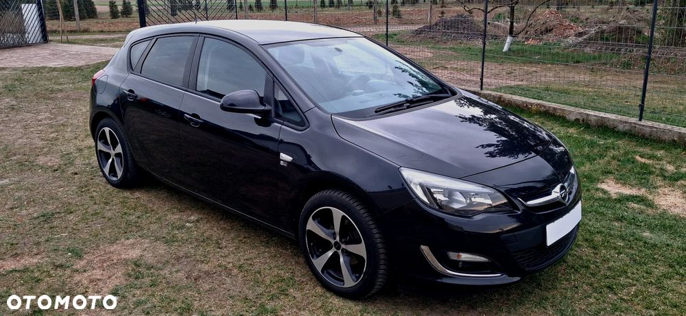 Opel Astra 1.4 150 Jahre - 4