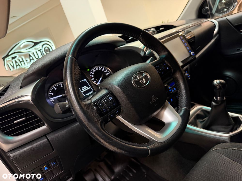 Toyota Hilux 2.4 D-4D Double Cab Selection 4x4 - 27