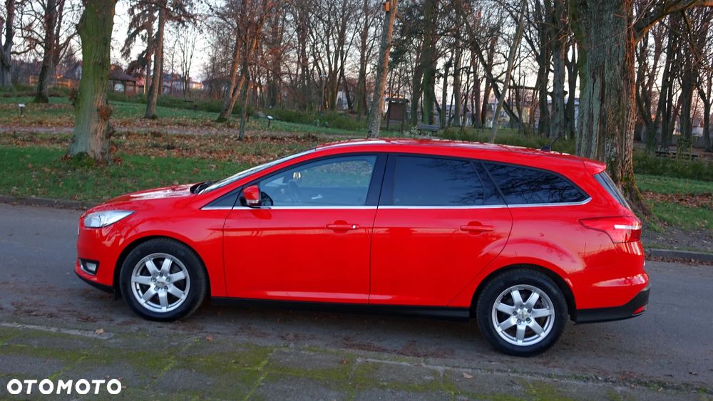 Ford Focus SW - 26