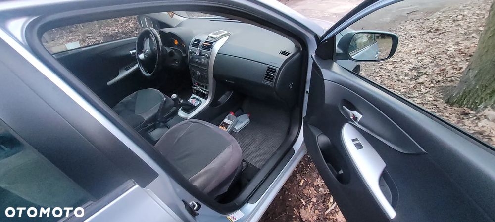 Toyota Corolla 1.6 Prestige - 6