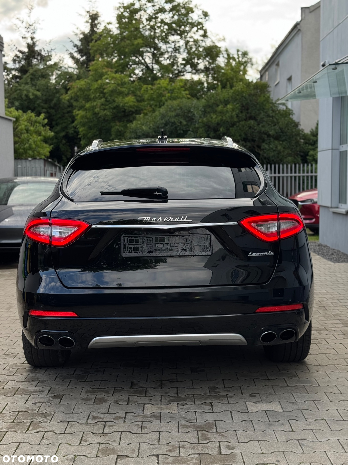 Maserati Levante Q4 Executive - 9