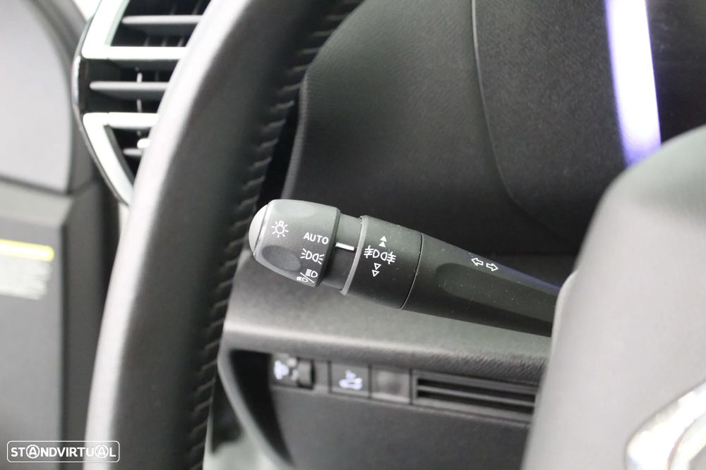 Citroën C4 X 1.2 PureTech Plus EAT8 - 18