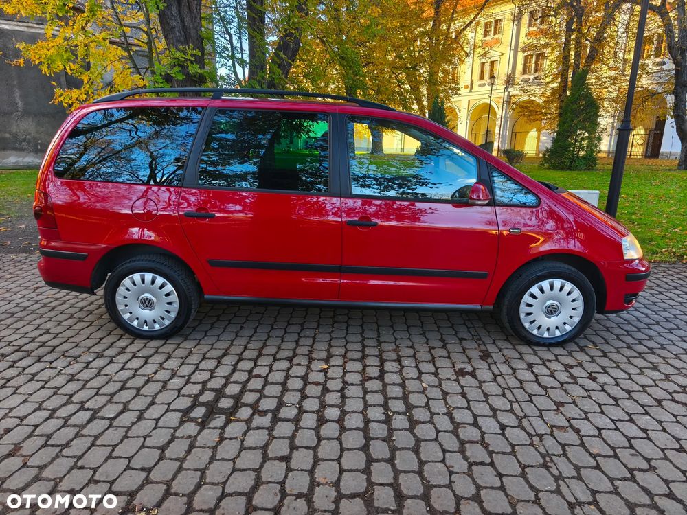 Volkswagen Sharan 2.0 TDI Basis - 4