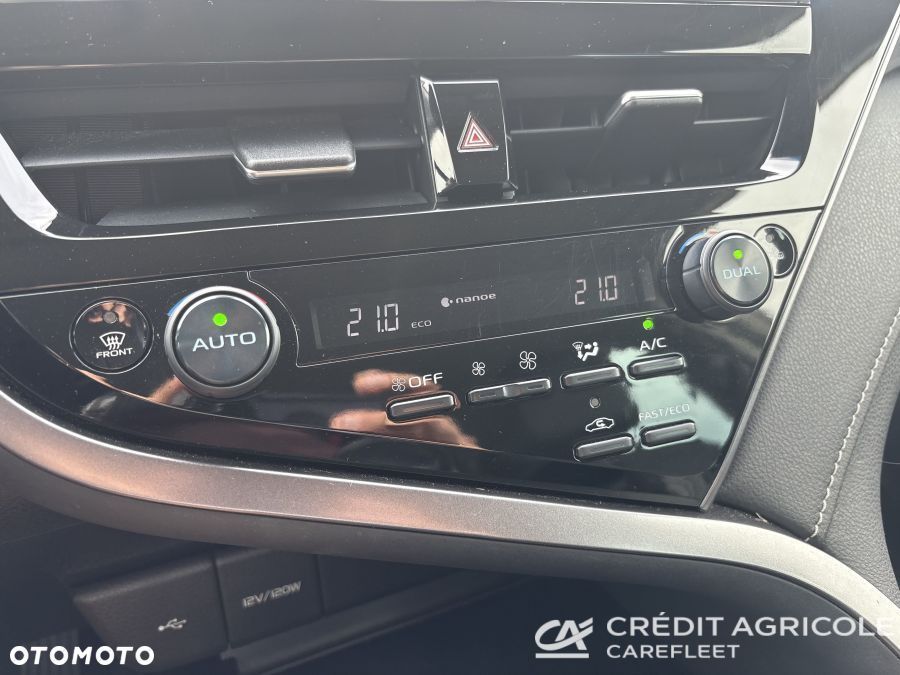 Toyota Camry 2.5 Hybrid Prestige CVT - 28