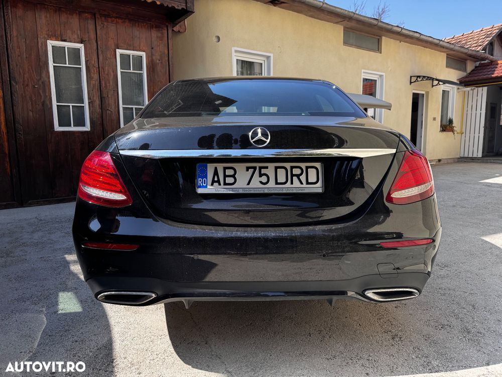 Mercedes-Benz E 350 d 4Matic 9G-TRONIC AMG Line - 7