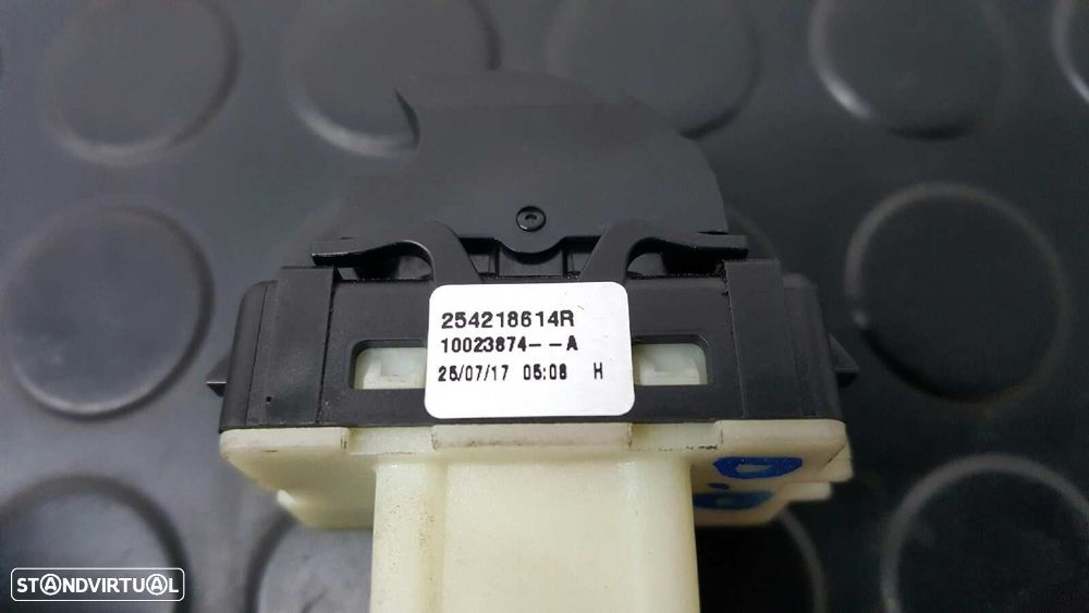 COMANDO DO ELEVADOR FRENTE DIREITO RENAULT CLIO IV LIMITED - 3