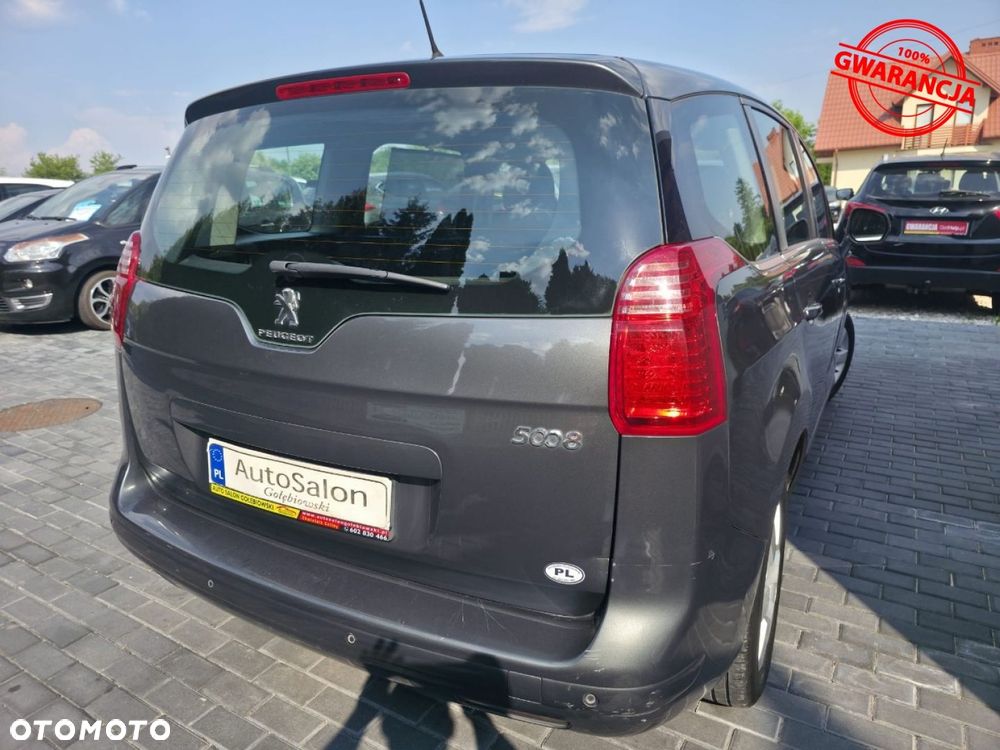 Peugeot 5008 - 10