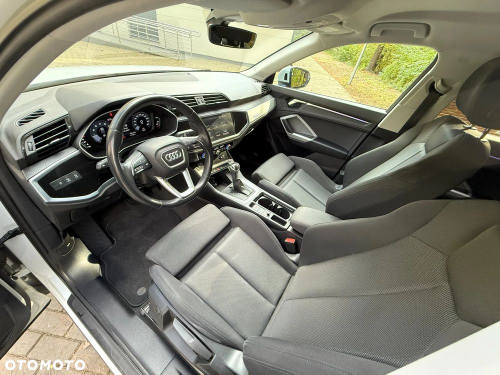 Audi Q3 35 TFSI S tronic - 16