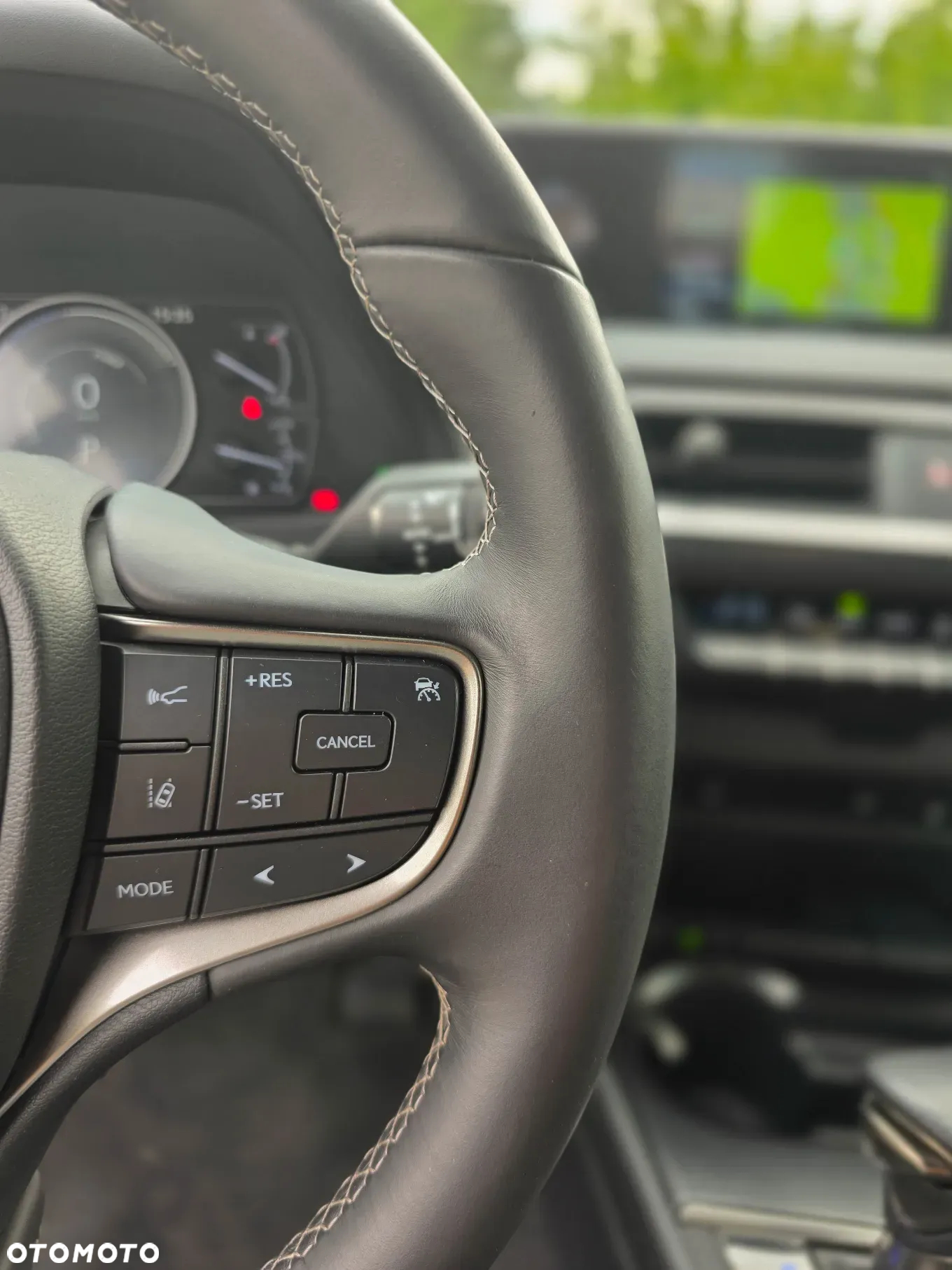 Lexus UX 250h Prestige 2WD - 26