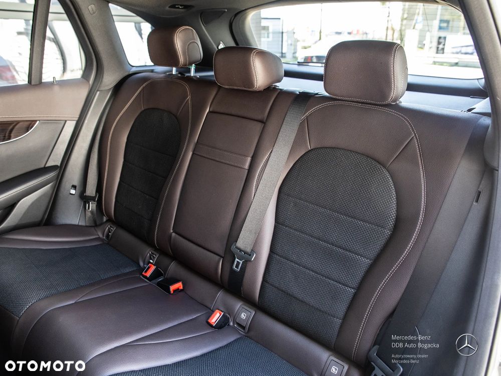 Mercedes-Benz GLC 220 d 4-Matic - 32