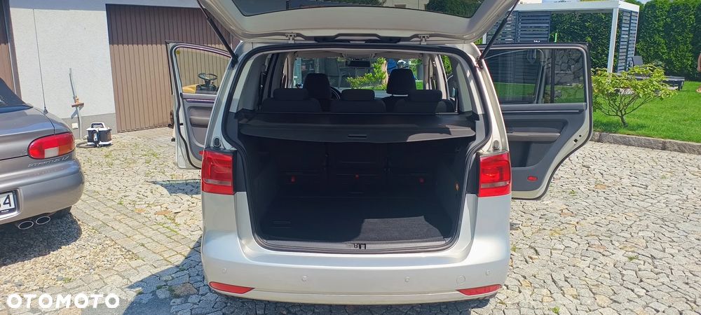 Volkswagen Touran 1.4 TSI Highline DSG - 14