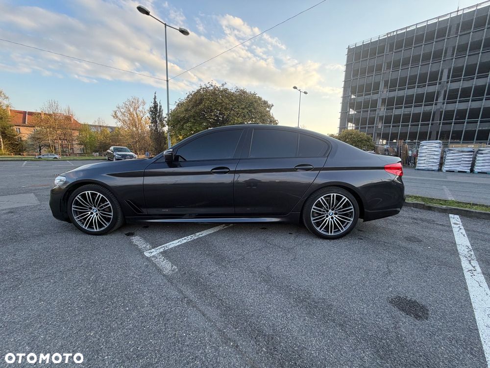 BMW Seria 5 530i M Sport Edition - 9