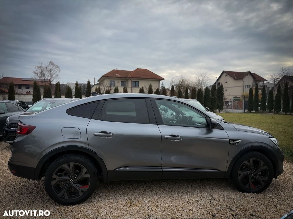 Renault Arkana E-TECH Hybrid RS Line - 5