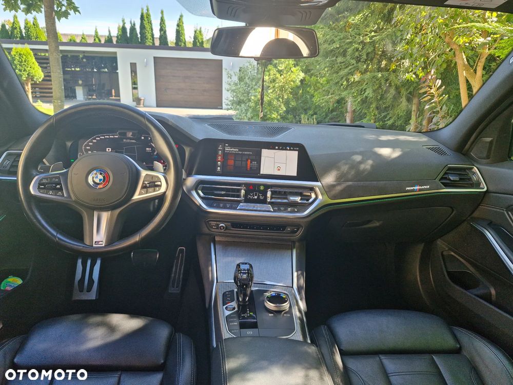 BMW Seria 3 330i M Sport sport - 10