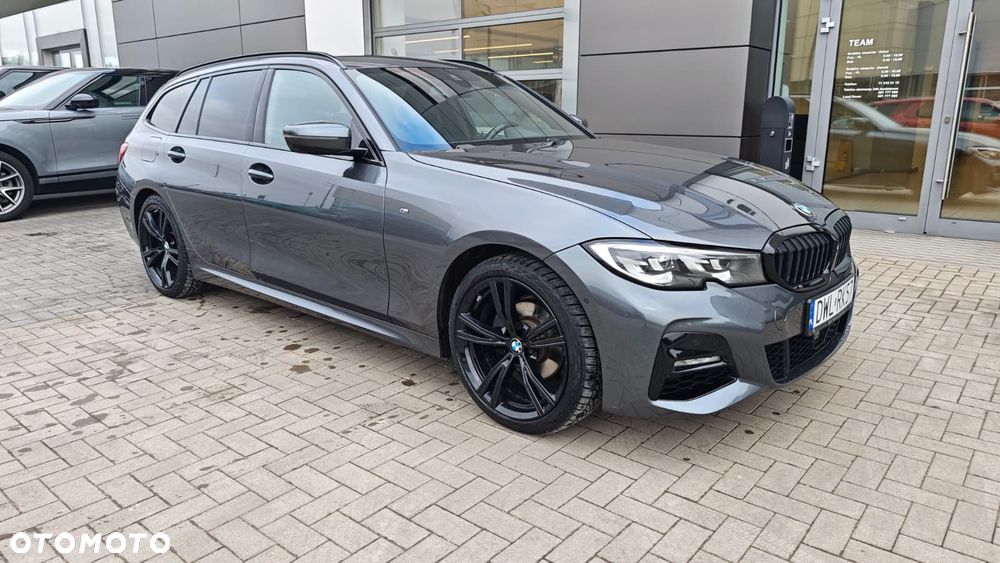 BMW Seria 3 320d xDrive Edition M Sport Shadow - 12