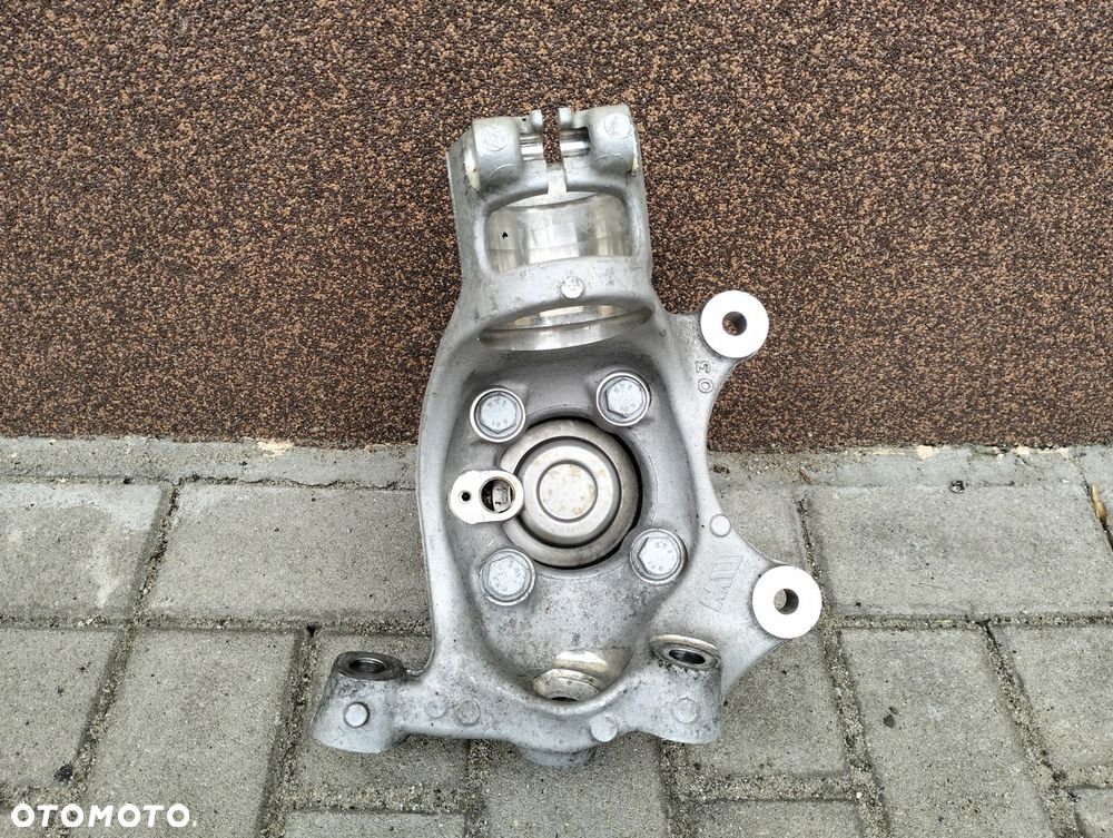 zwrotnica prawa bmw 3 e90 e92 e93 m3 - 1