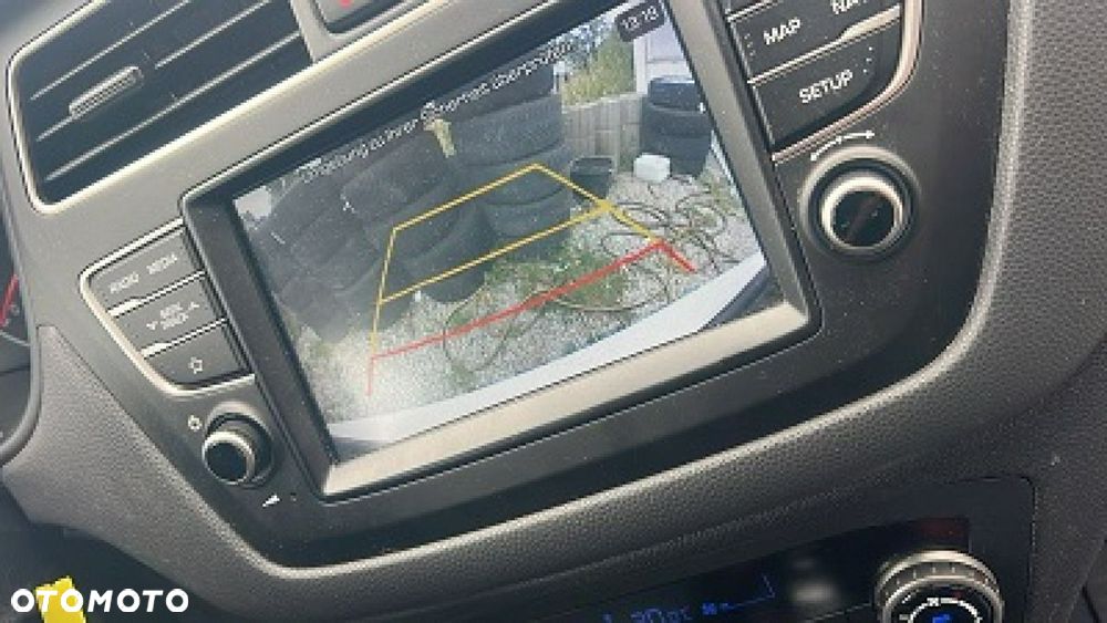 Hyundai i20 - 10