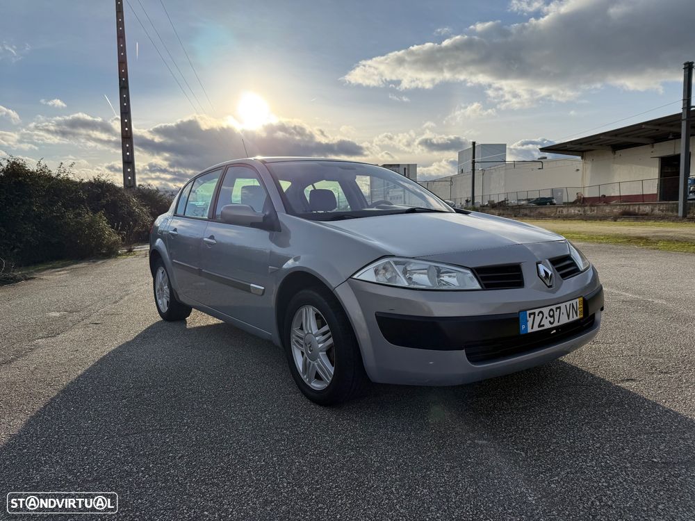 Renault Mégane 1.5 dCi Confort Privilége - 2
