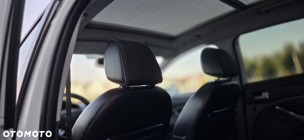 Ford Kuga 2.0 TDCi 4x4 Titanium - 25