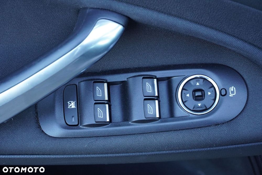 Ford Mondeo 2.0 TDCi Titanium - 10