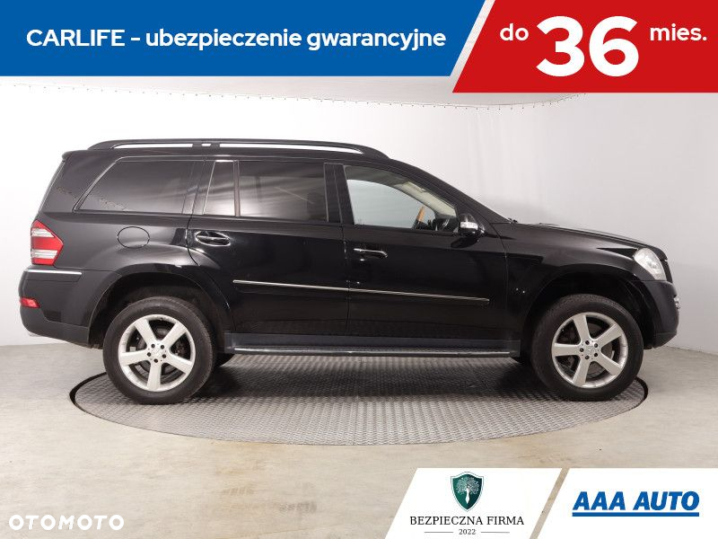Mercedes-Benz GL - 7