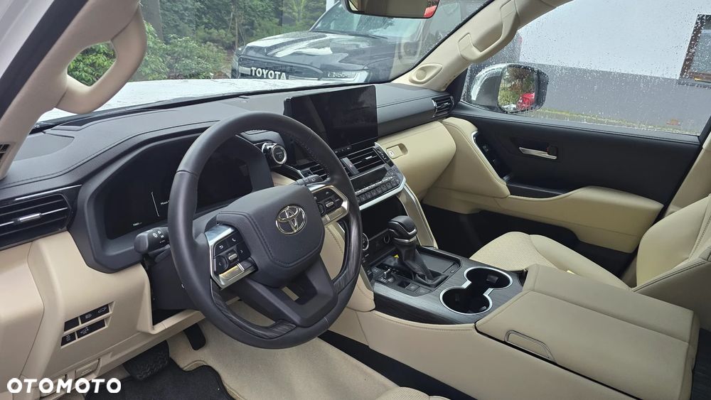 Toyota Land Cruiser - 14