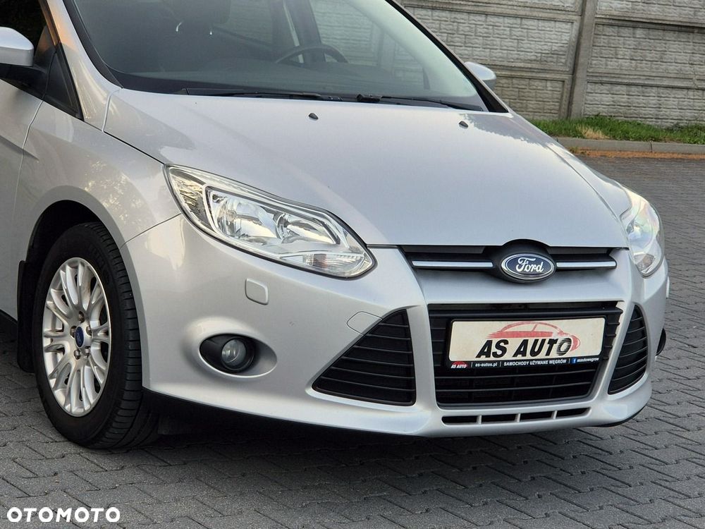 Ford Focus 1.6 Titanium - 24
