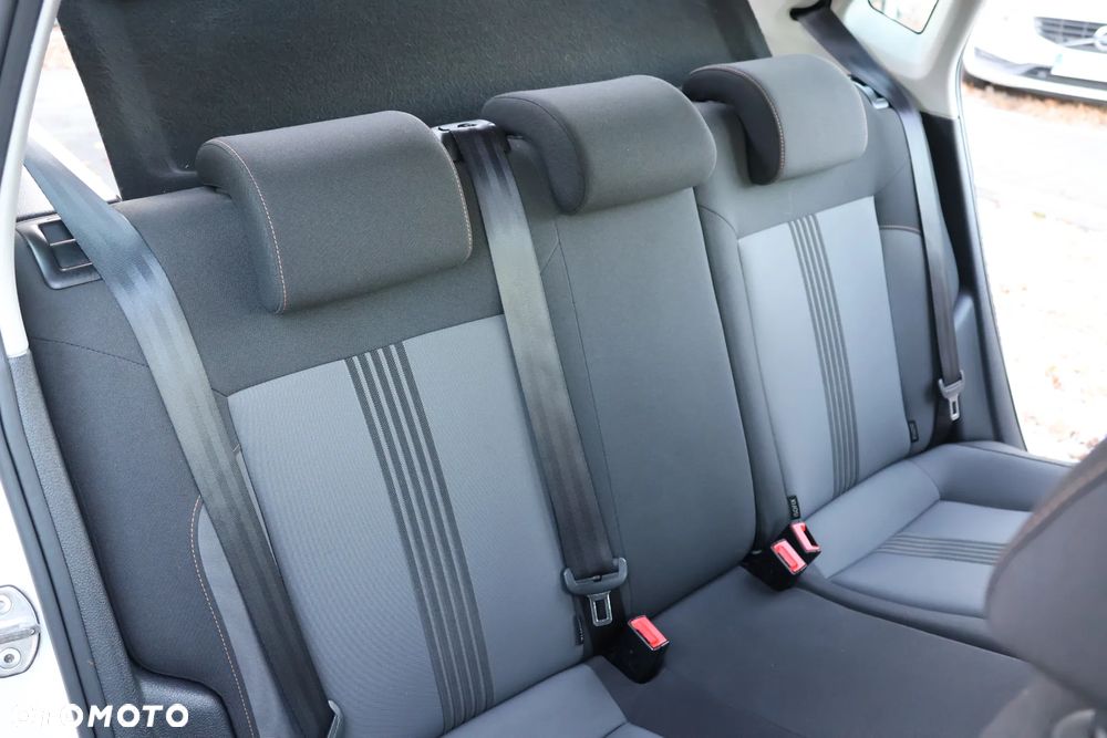 Volkswagen Polo - 13