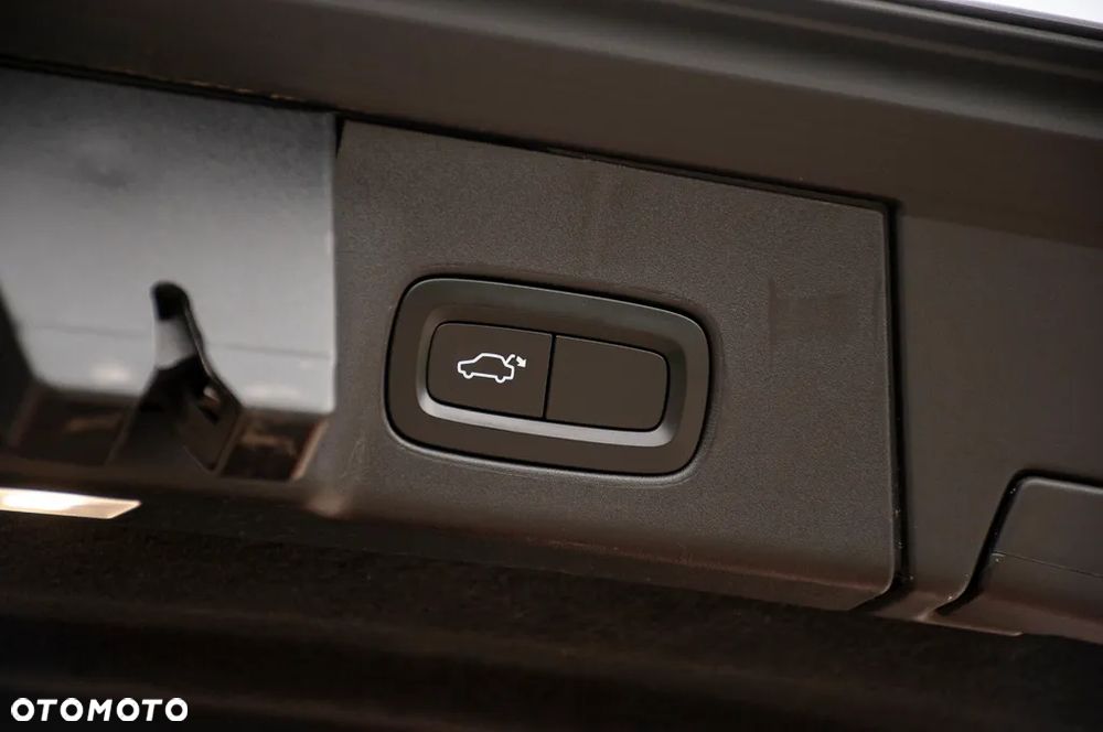 Volvo V90 D4 Geartronic - 38