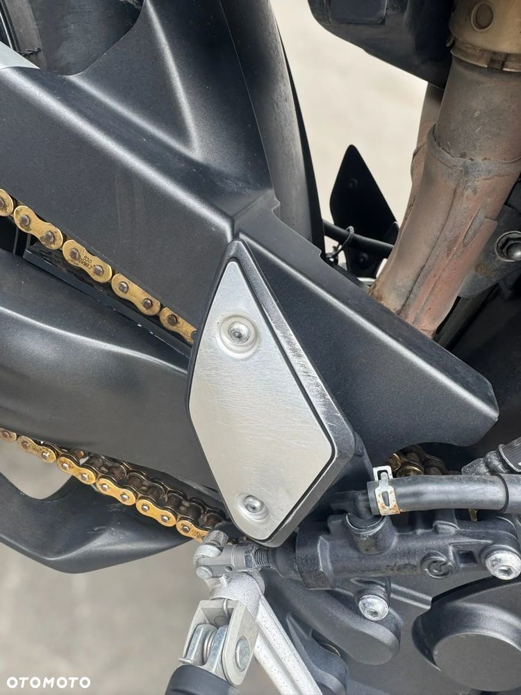 Yamaha MT - 7
