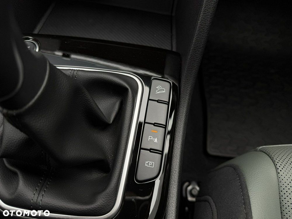 Kia Sportage 1.6 T-GDI Anniversary 2WD - 29