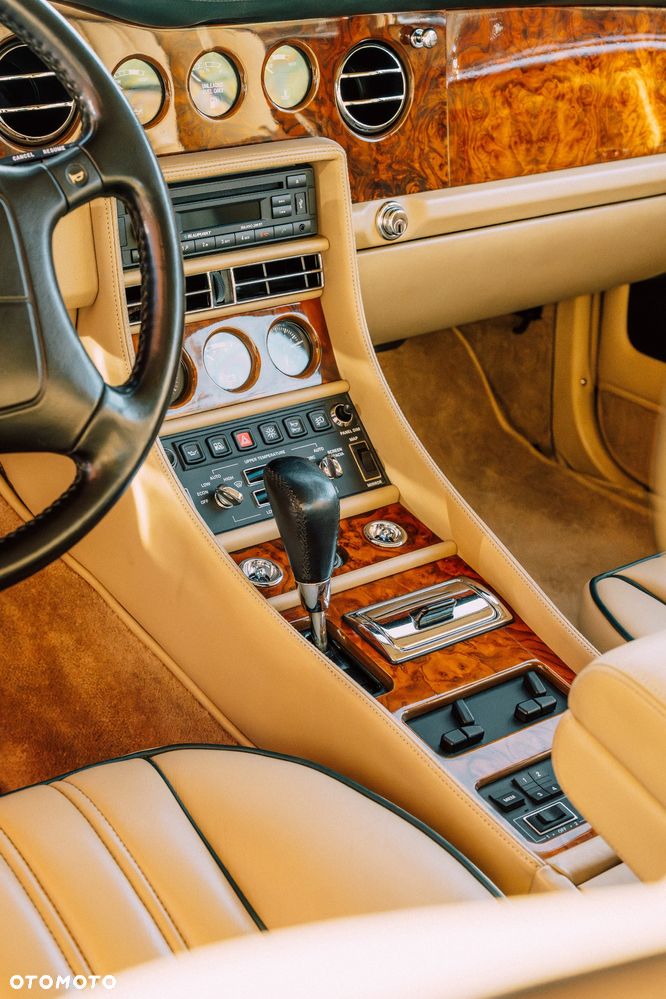 Bentley Brooklands - 12