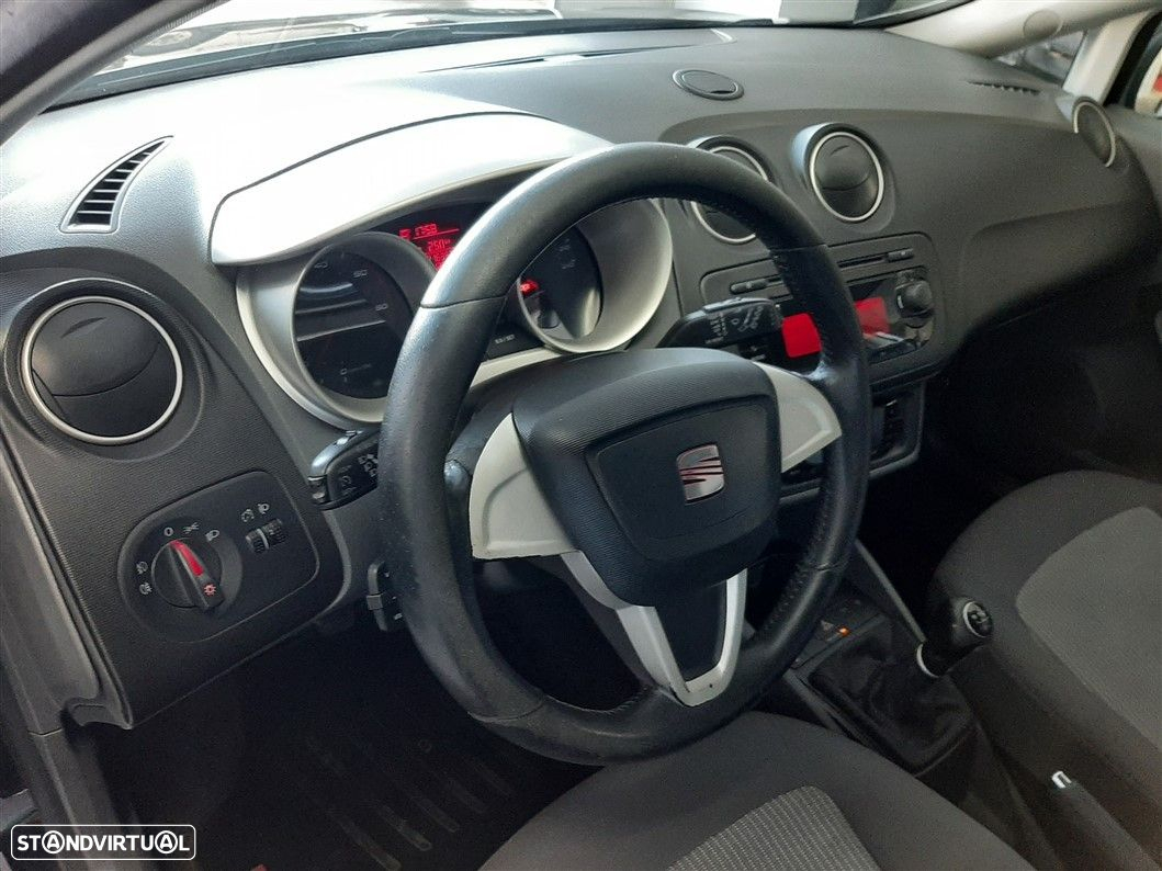 SEAT Ibiza ST 1.6 TDI Reference DPF - 19