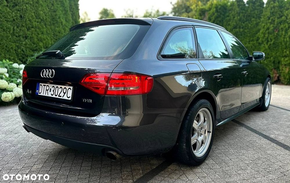 Audi A4 Avant - 4