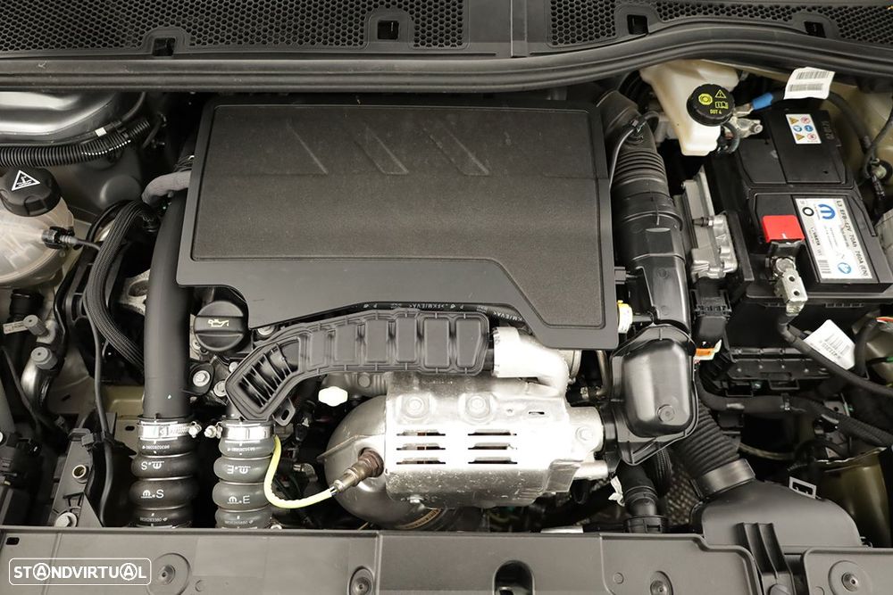 Peugeot 208 1.2 PureTech Style - 24