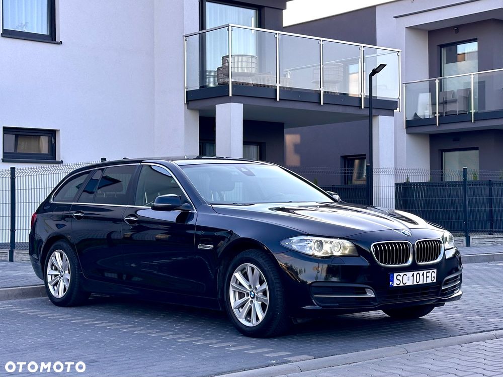 BMW Seria 5 525d xDrive Sport-Aut - 3