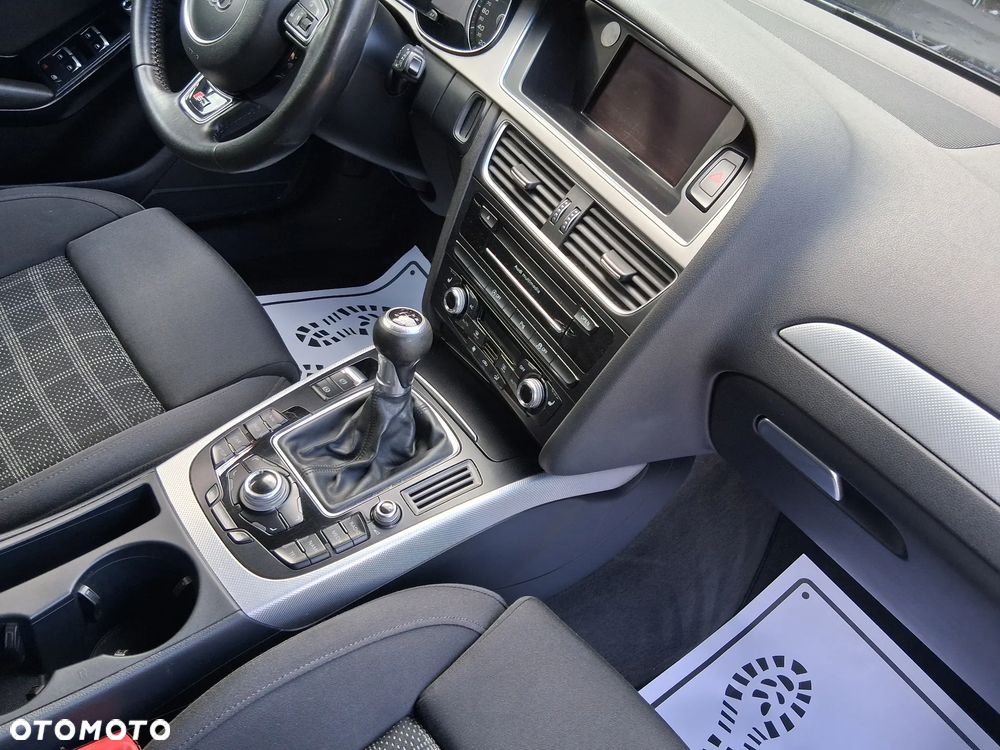 Audi A4 Avant 2.0 TDI DPF S line Sportpaket - 19