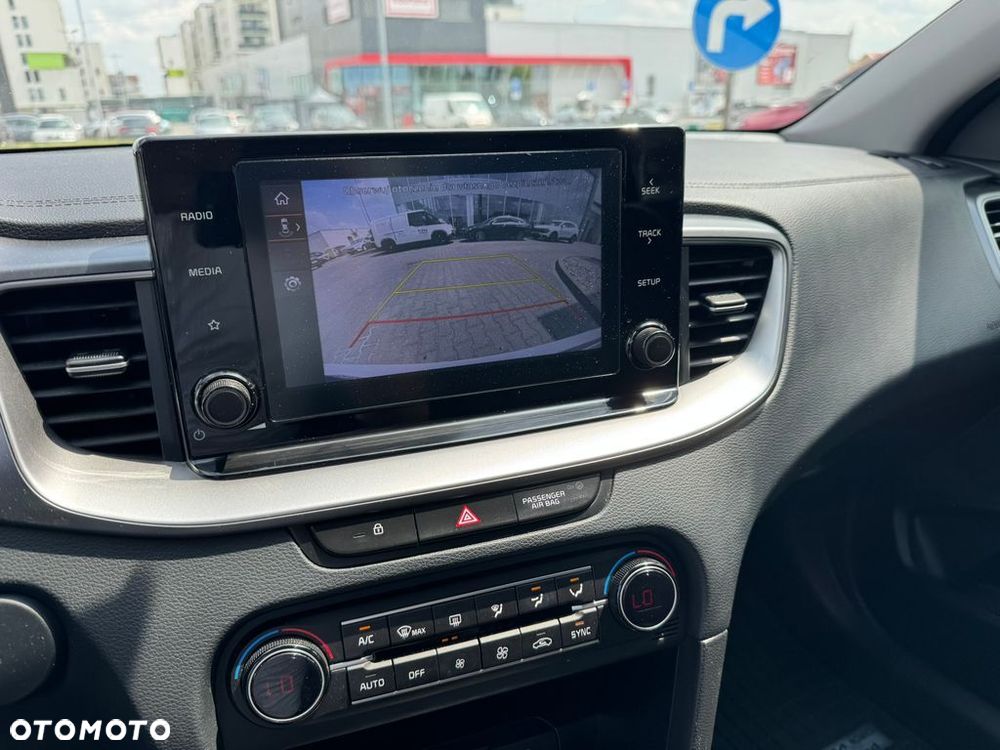 Kia Ceed 1.5 T-GDI M - 13