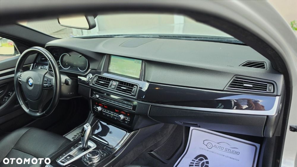 BMW Seria 5 520d xDrive Luxury Line - 14