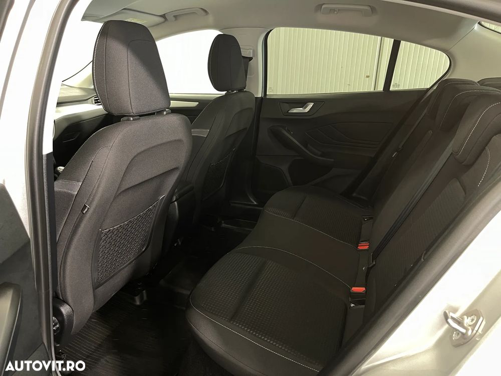 Ford Focus 1.0 EcoBoost Trend Edition - 12