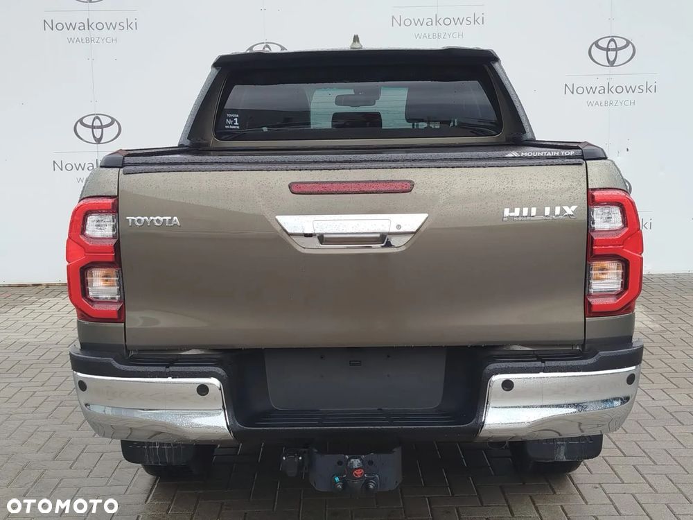 Toyota Hilux 2.8 D-4D mHEV Double Cab Executive 4x4 - 11