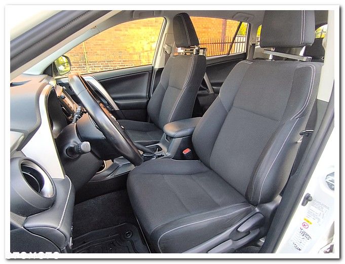 Toyota RAV4 2.0 D-4D 4x2 Start-Stop Executive - 28