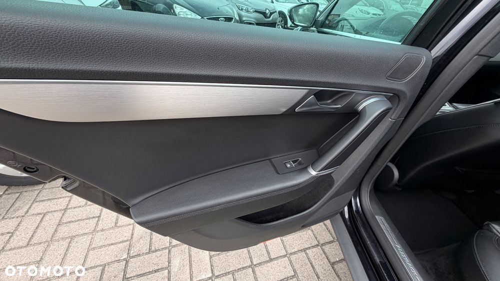 Volkswagen Passat Alltrack - 24