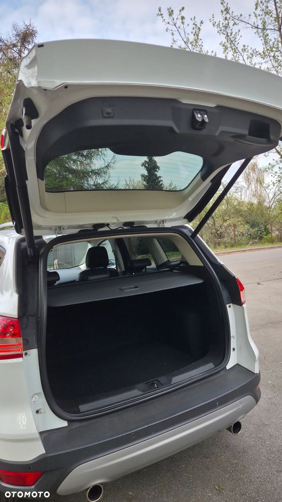 Ford Kuga 2.0 TDCi 4x4 Titanium - 14