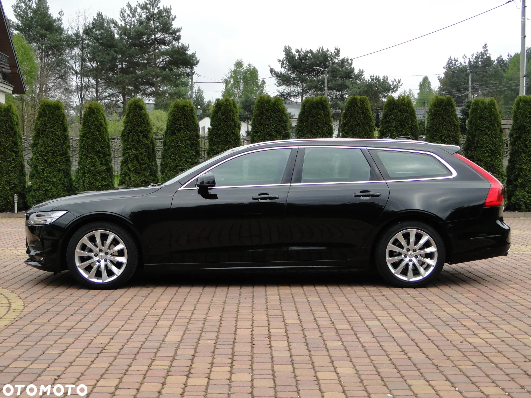 Volvo V90 D4 Momentum Pro - 6