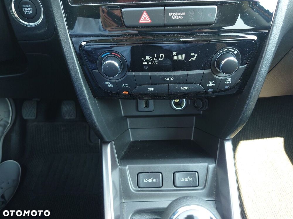 Suzuki Vitara 1.4 Boosterjet mHEV Premium Plus 2WD - 17